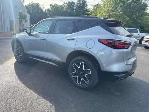 Certified 2023 Chevrolet Blazer RS w/ Driver Confidence II Package FWD image 4