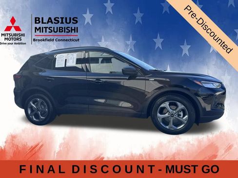 Used 2025 Ford Escape ST-Line FWD image 4