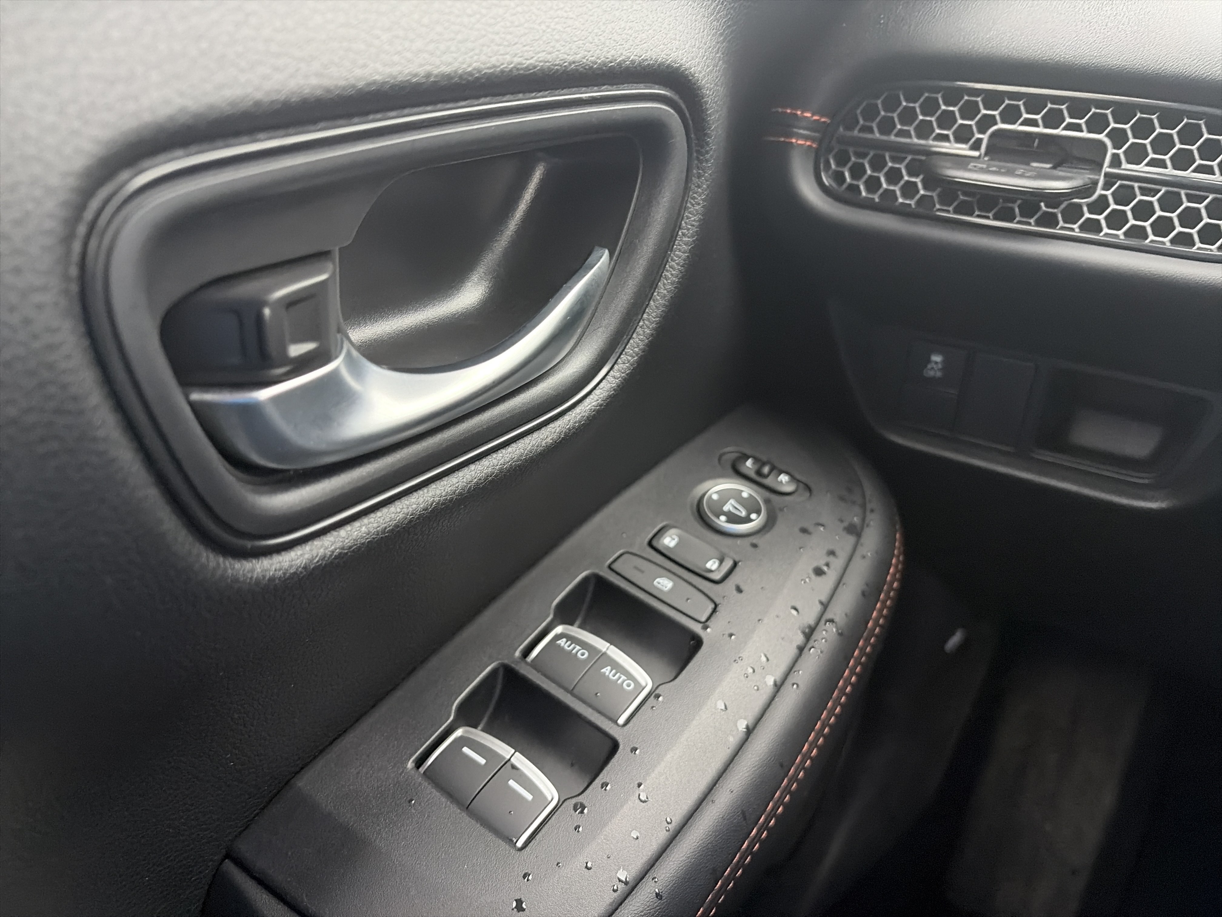 Used 2024 Honda HR-V Sport image 25