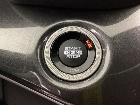 Used 2021 Jeep Grand Cherokee L Altitude image 23