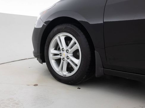 Used 2016 Chevrolet Cruze LT FWD image 17