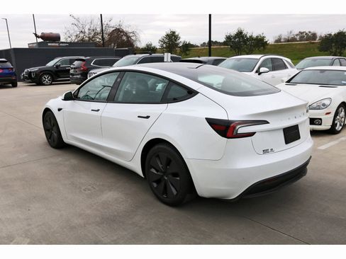 Used 2024 Tesla Model 3 Standard Range image 6