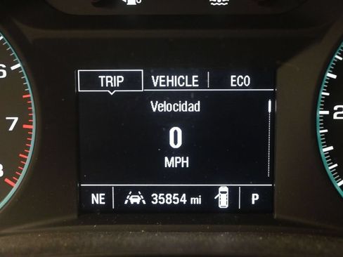 Used 2023 Chevrolet Traverse LS FWD image 13