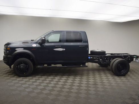 New 2026 RAM 5500 Tradesman AWD/4WD image 15