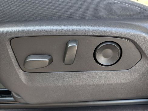 Certified 2025 Chevrolet Silverado 1500 RST w/ LPO, Dark Essentials Package image 19