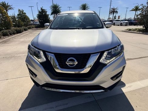 Used 2017 Nissan Rogue S image 15