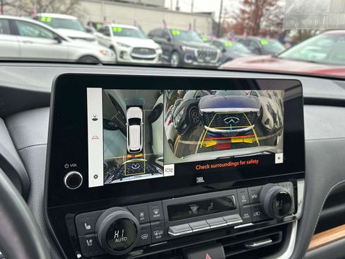 Used 2024 Toyota Grand Highlander AWD image 28