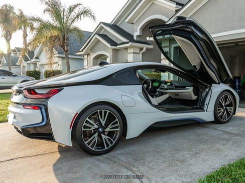 Used 2016 BMW i8 image 42