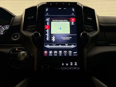 Used 2021 RAM 1500 Laramie w/ Laramie Southwest Edition AWD/4WD image 9