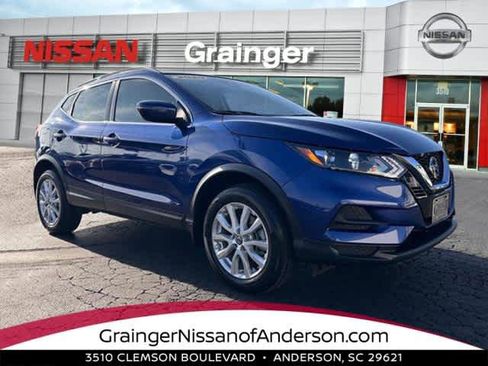 Used 2020 Nissan Rogue Sport SV image 1