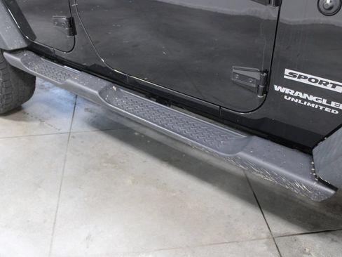 Used 2016 Jeep Wrangler Unlimited Sport w/ Quick Order Package 24S AWD/4WD image 13