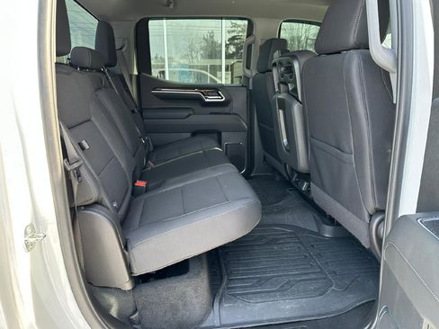 Certified 2024 GMC Sierra 1500 Elevation image 32