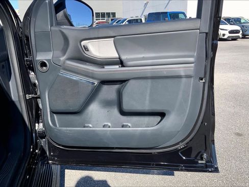 Certified 2025 Ford Expedition Active RWD image 24