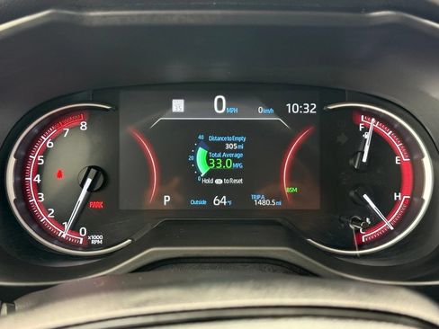 Used 2025 Toyota RAV4 XLE FWD image 31