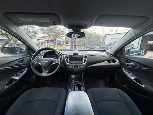 Used 2022 Chevrolet Malibu LS FWD image 19