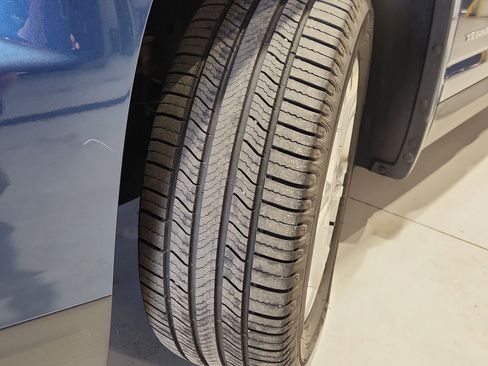 Used 2017 GMC Terrain SLE w/ Convenience Package image 22