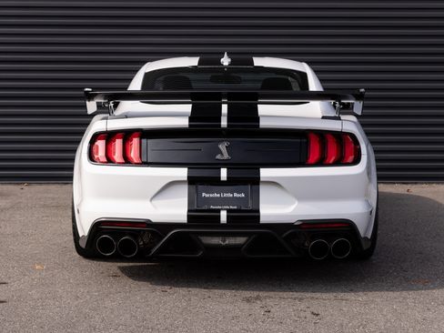 Used 2020 Ford Mustang Shelby GT500 w/ Carbon Fiber Track Pack image 4