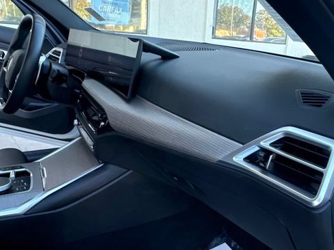 Used 2025 BMW 330i Sedan RWD image 19