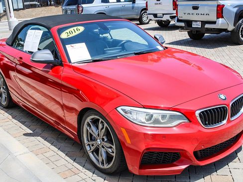Used 2016 BMW M235i Convertible RWD image 3