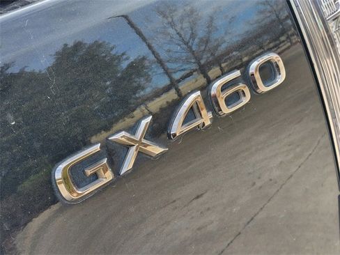 Used 2019 Lexus GX 460 image 12