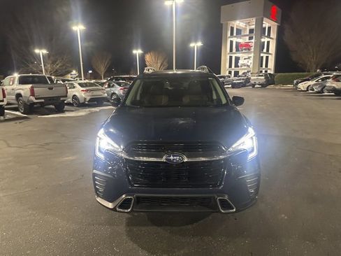 Used 2024 Subaru Ascent Touring image 2