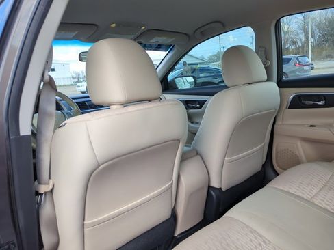 Used 2017 Nissan Altima 2.5 SV image 16