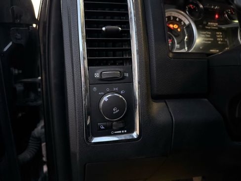 Used 2014 RAM 3500 Laramie image 45