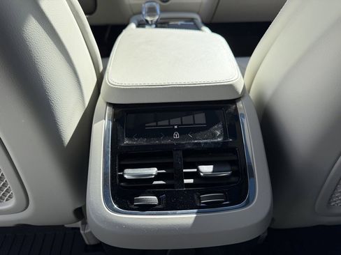 Certified 2024 Volvo V90 B6 Cross Country Ultimate image 22