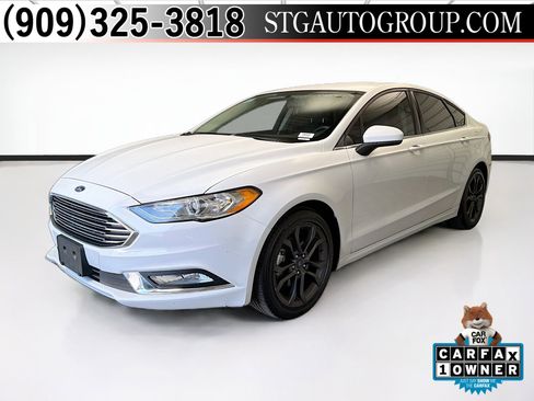 Used 2018 Ford Fusion SE w/ Equipment Group 201A FWD image 1