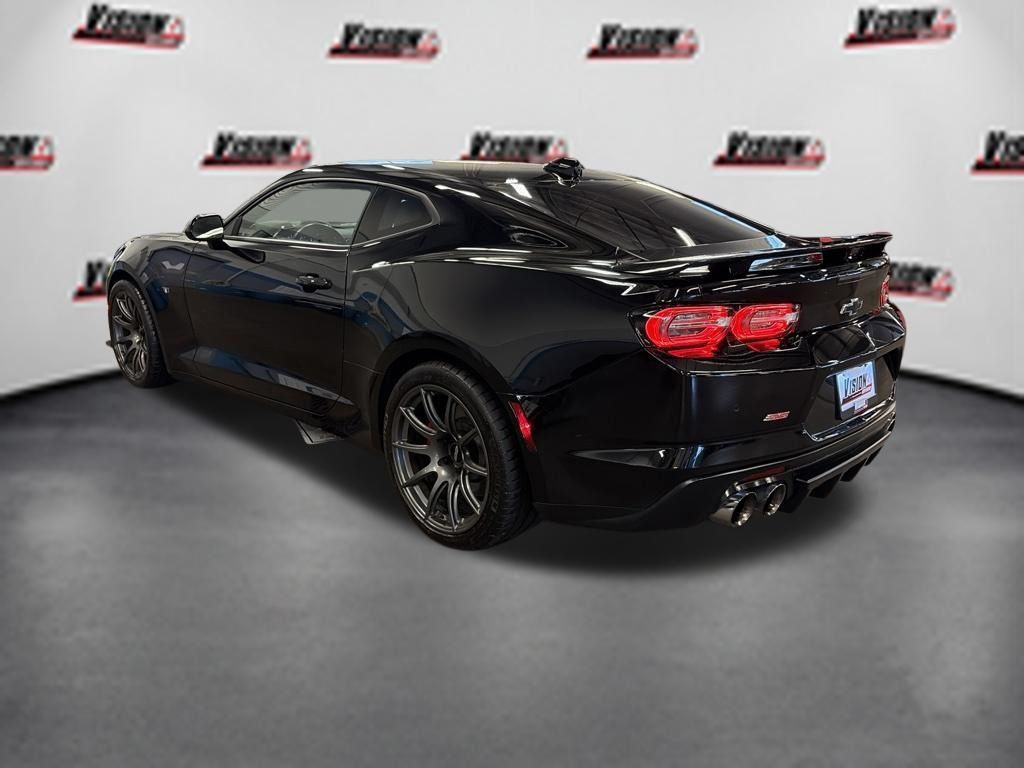 Used 2023 Chevrolet Camaro SS RWD image 8