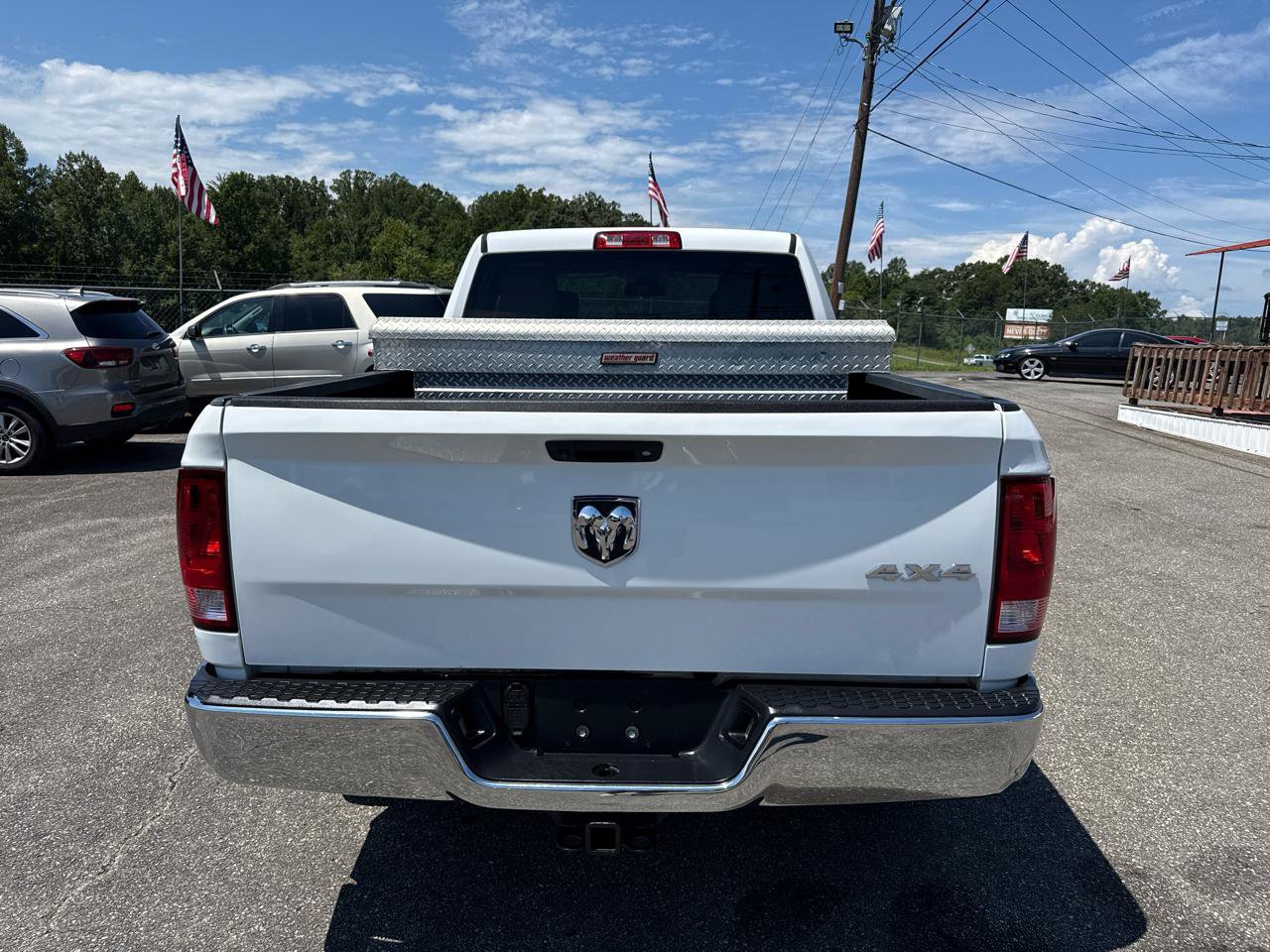 Used 2018 RAM 1500 Tradesman w/ Chrome Appearance Group AWD/4WD image 6