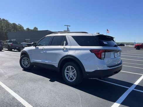New 2026 Ford Explorer Active image 3