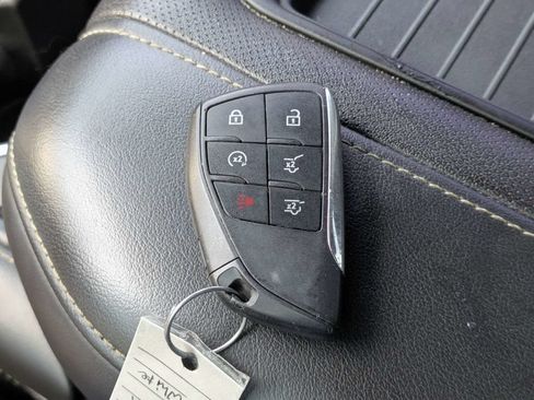 Used 2023 GMC Yukon SLT AWD/4WD image 27