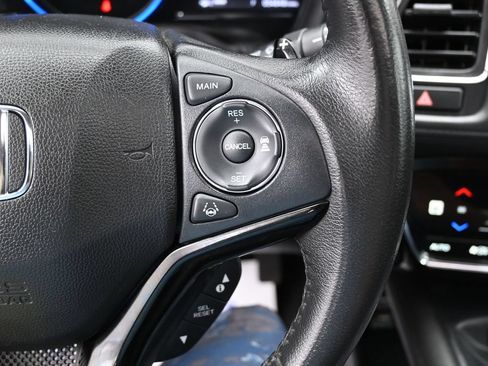 Used 2021 Honda HR-V EX-L image 18
