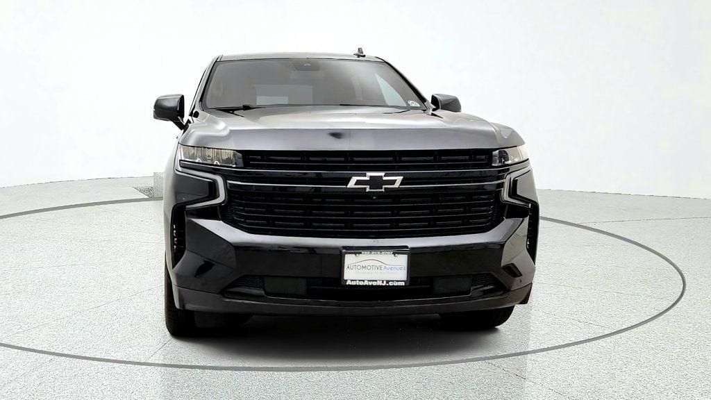 Used 2024 Chevrolet Suburban RST w/ Luxury Package AWD/4WD image 2