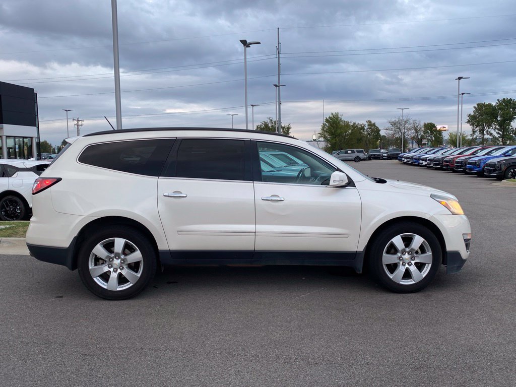 Used 2015 Chevrolet Traverse LTZ AWD/4WD image 8