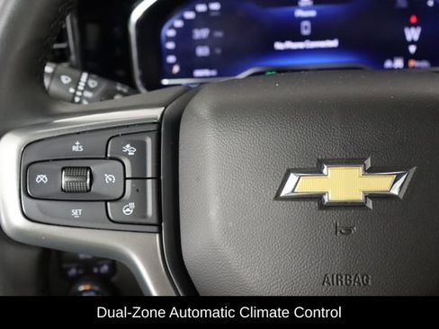 Used 2023 Chevrolet Silverado 1500 LT AWD/4WD image 8