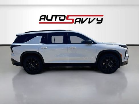 Used 2024 Chevrolet Traverse RS AWD/4WD image 8