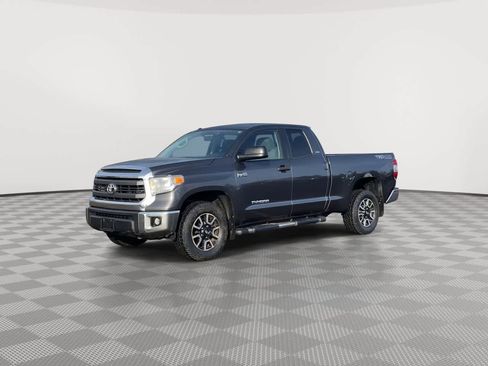 Used 2015 Toyota Tundra SR5 image 4