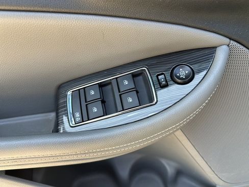 Used 2018 Chevrolet Impala LS image 16