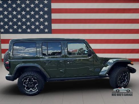 Used 2023 Jeep Wrangler Unlimited Rubicon 4xe w/ Cold Weather Group AWD/4WD image 8