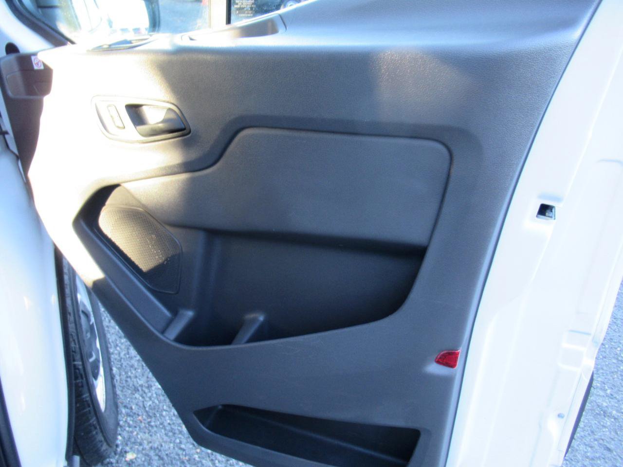 Used 2020 Ford Transit 150 Low Roof RWD image 20