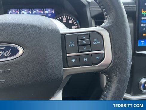 Used 2022 Ford Expedition XLT image 31