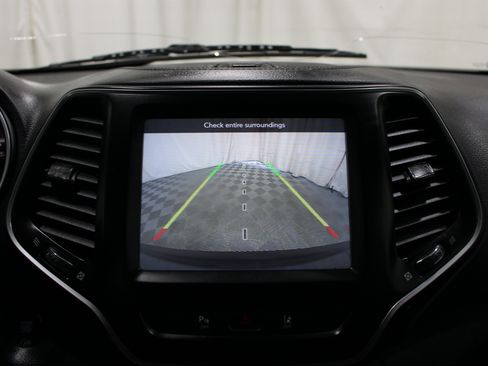 Used 2021 Jeep Cherokee Latitude Lux w/ Sun & Sound Group FWD image 15