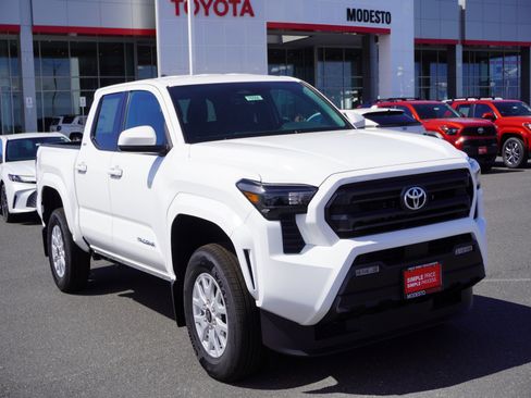New 2026 Toyota Tacoma SR5 image 1