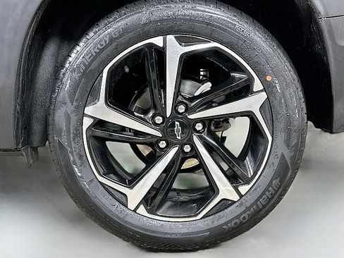 Used 2022 Chevrolet TrailBlazer RS w/ Technology Package image 31