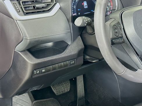 Certified 2025 Toyota RAV4 XLE Premium image 10