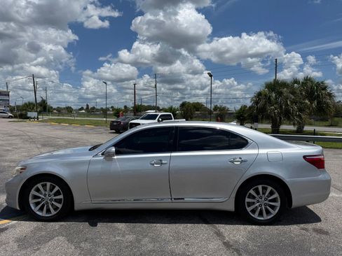 Used 2011 Lexus LS 460 L w/ Luxury Pkg AWD/4WD image 2