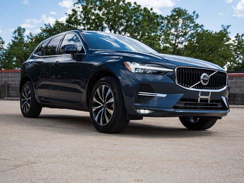 Certified 2023 Volvo XC60 B5 Core w/ Climate Package AWD/4WD image 7