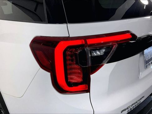 Used 2023 GMC Acadia AT4 w/ Technology Package image 41